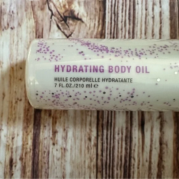 PR Sweet Fantasie Sweet Vanilla & Pineapple Sorbet Body Dew Hydrating Body Oil - Picture 4 of 8